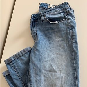 Cropped Jessica Simpson jeans